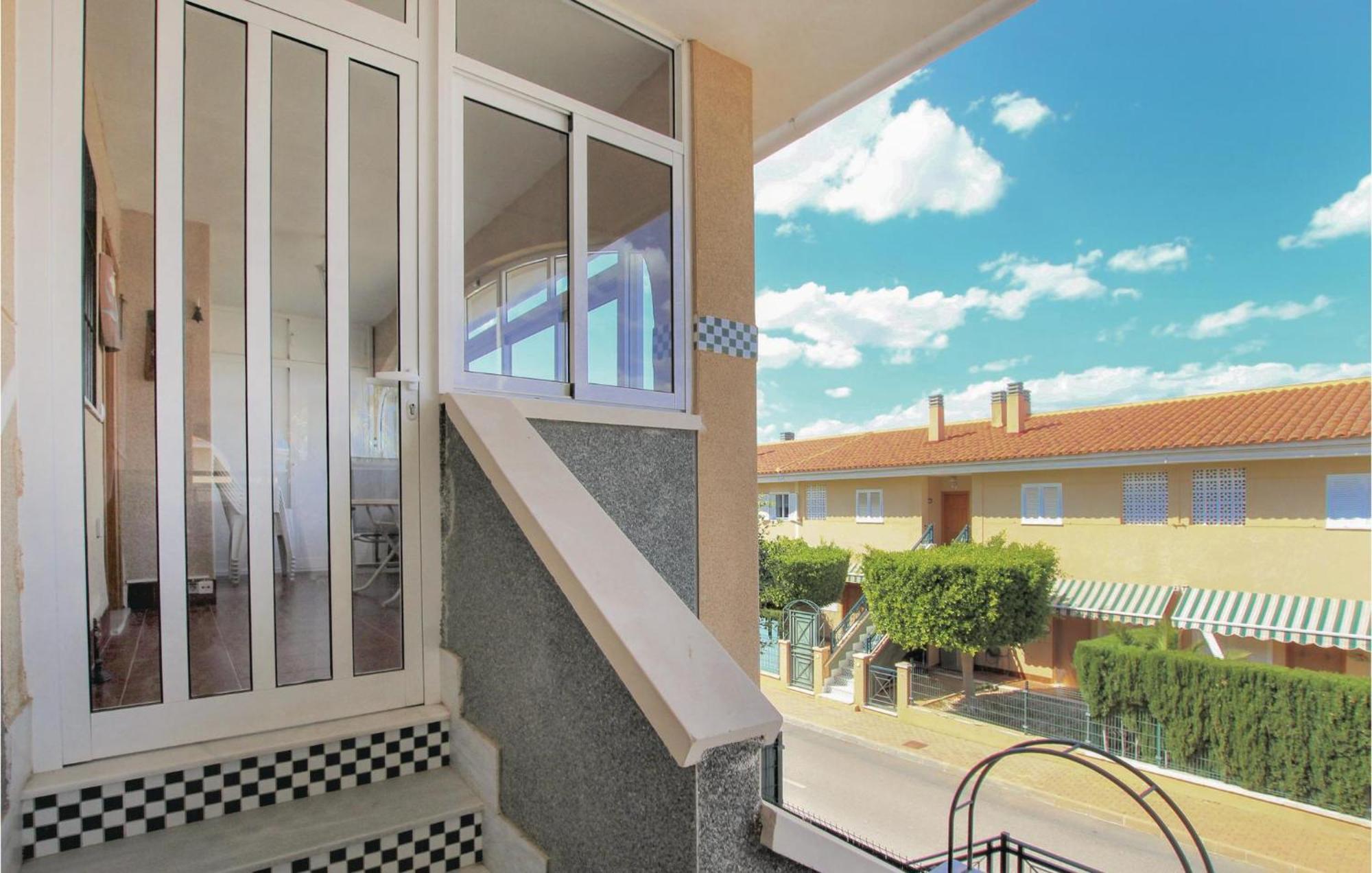 Nice Apartment In Santa Pola With Kitchenette Buitenkant foto